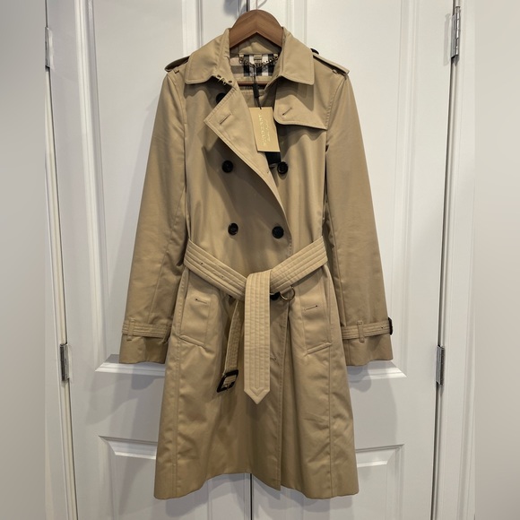 Burberry Jackets & Blazers - Burberry Kensington Long Cotton Trench Honey US 2 NWT